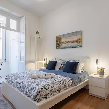 Host Wise - Comfortable Stunning Flats - Center Porto
