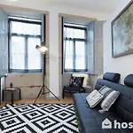 Host Wise - Comfortable Stunning Flats - Center