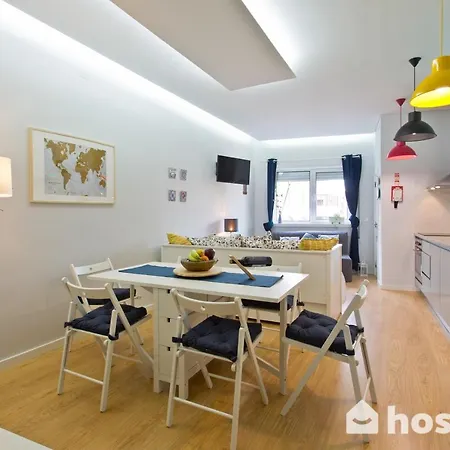 Host Wise - Comfortable Stunning Flats - Center Apartment