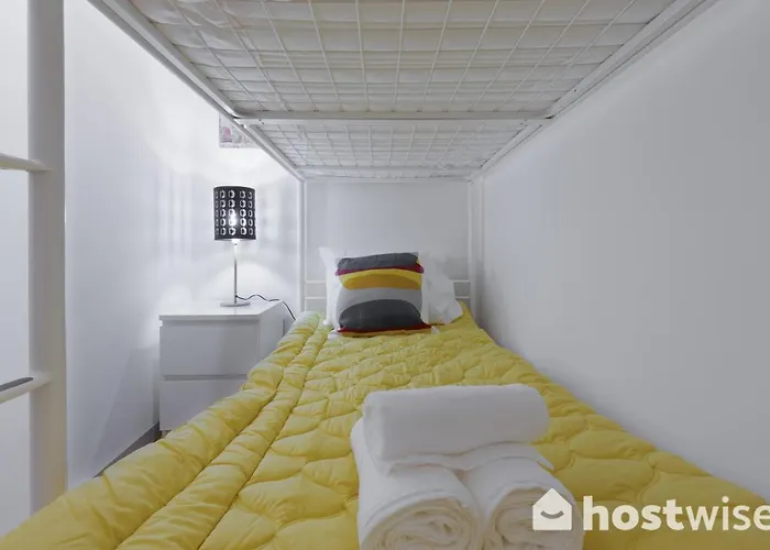 Host Wise - Comfortable Stunning Flats - Center アパート