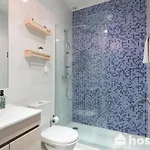 Host Wise - Comfortable Stunning Flats - Center