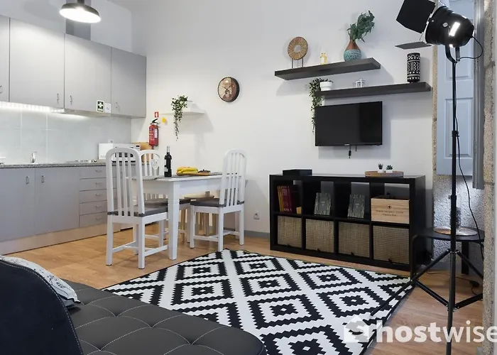 Apartamento Host Wise - Comfortable Stunning Flats - Center