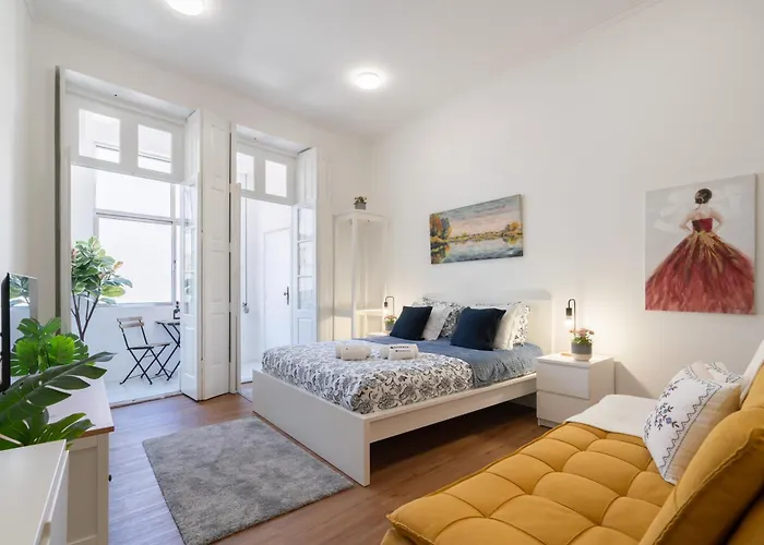 Host Wise - Comfortable Stunning Flats - Center *