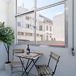 Apartament Host Wise - Comfortable Stunning Flats - Center *